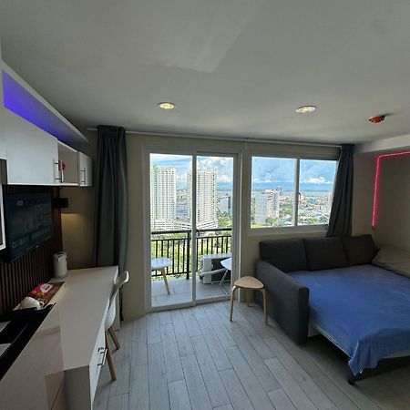 Modern & Comfy Studio - Steps From Ayala Mall, Cebu City Exterior foto