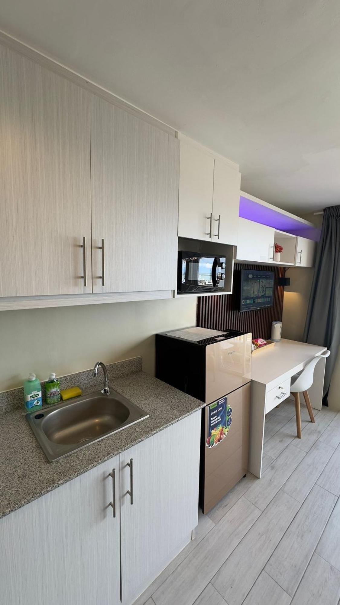 Modern & Comfy Studio - Steps From Ayala Mall, Cebu City Exterior foto