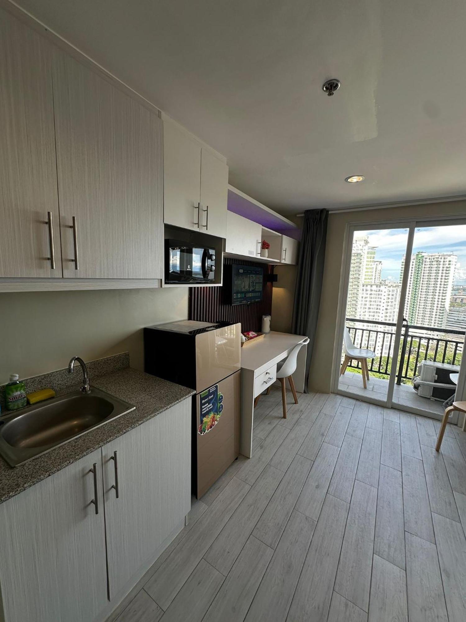 Modern & Comfy Studio - Steps From Ayala Mall, Cebu City Exterior foto